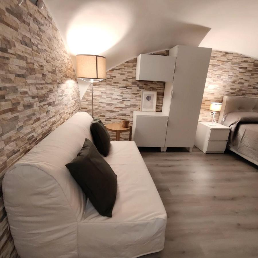 Il Salotto Di Napoli - Guest House المظهر الخارجي الصورة