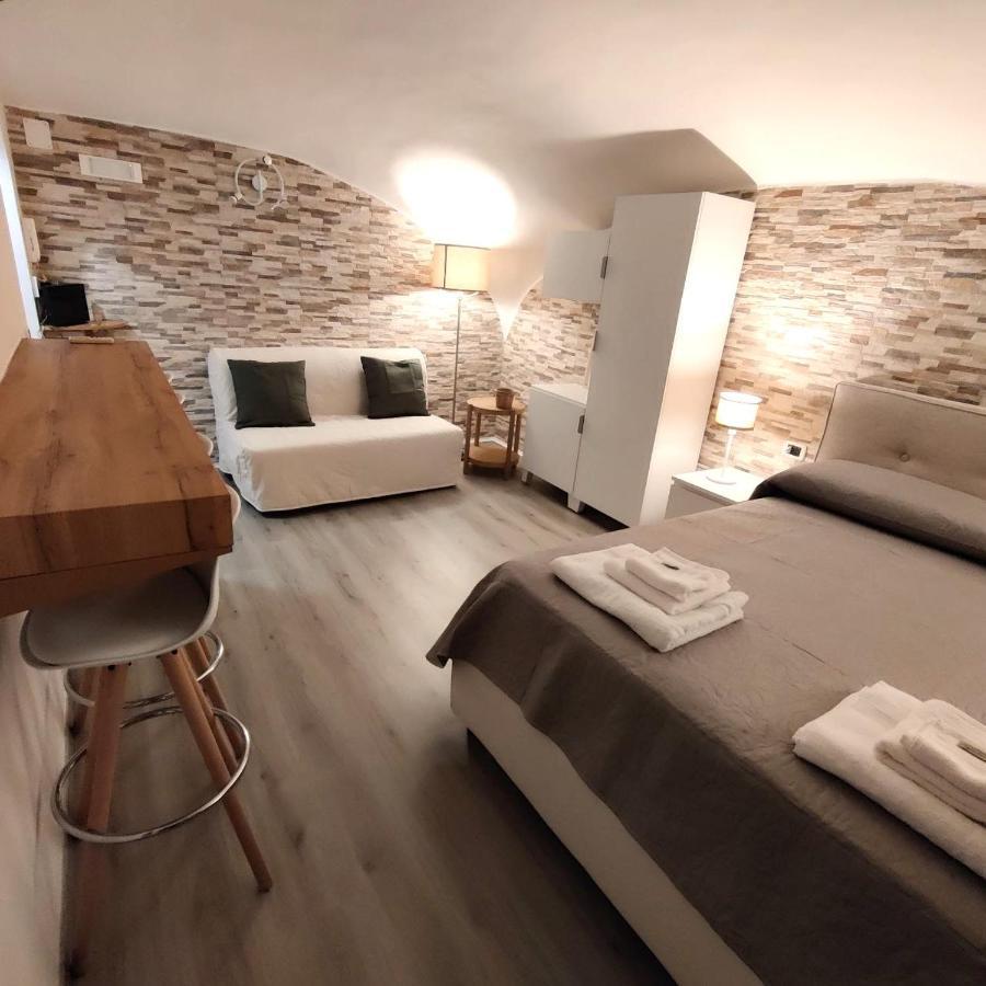 Il Salotto Di Napoli - Guest House المظهر الخارجي الصورة
